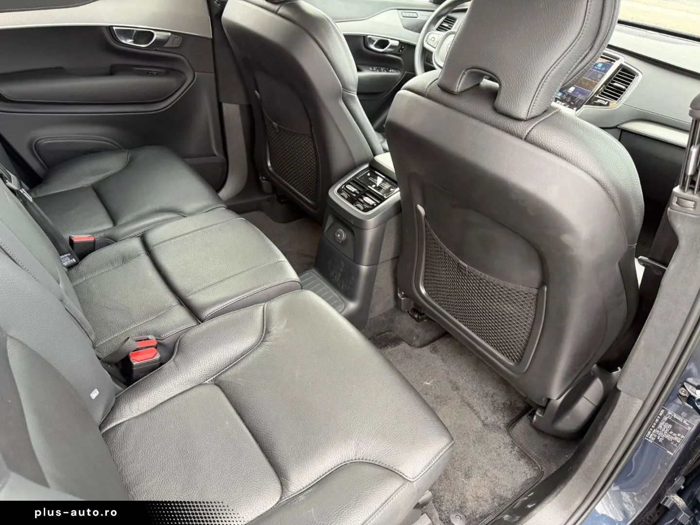 VOLVO XC90 Ultimate Dark Recharge AWD 7Sitze AHK Stand