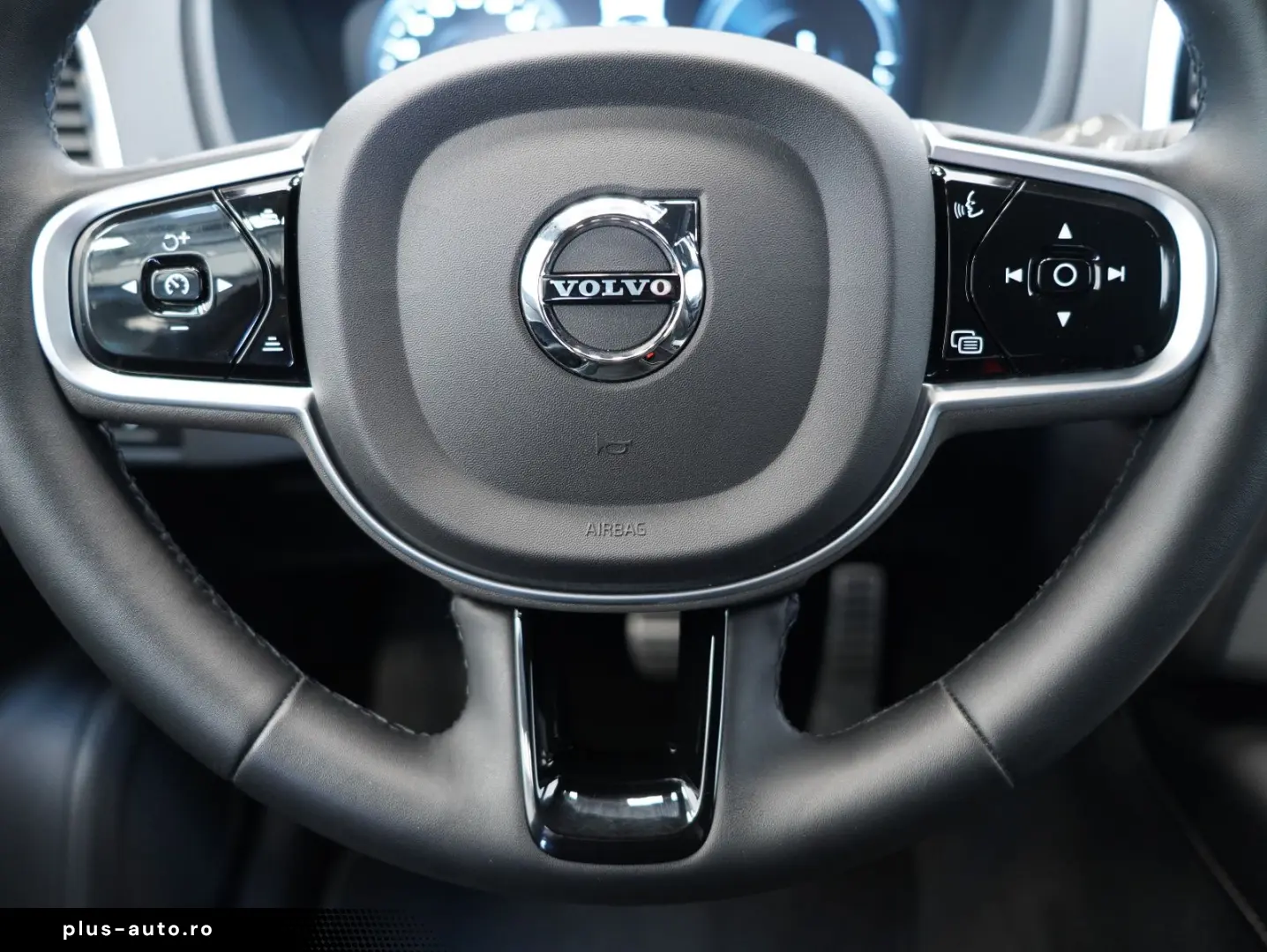 VOLVO XC90 T8 AWD TwinEngine Recharge R Design 7-Sitze