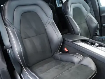 VOLVO XC90 T8 AWD TwinEngine Recharge R Design 7-Sitze