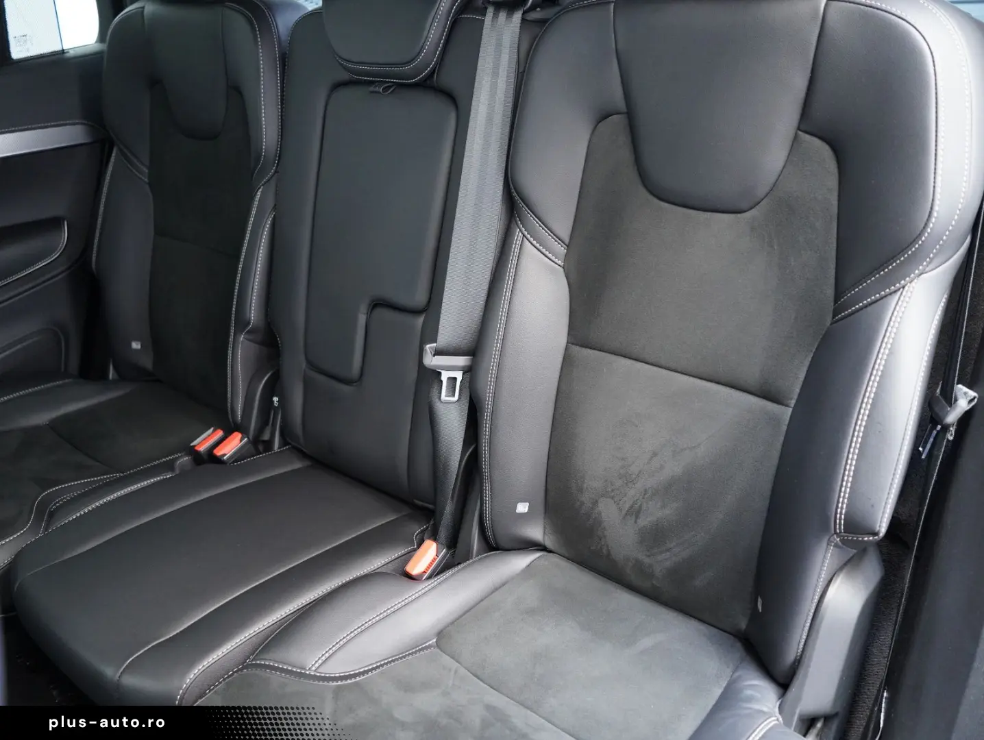 VOLVO XC90 T8 AWD TwinEngine Recharge R Design 7-Sitze