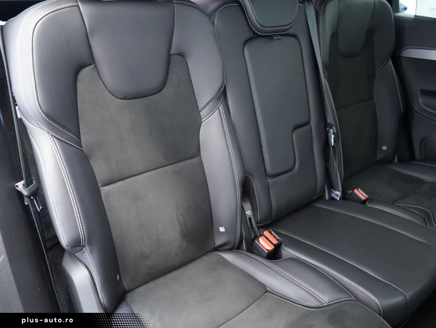 VOLVO XC90 T8 AWD TwinEngine Recharge R Design 7-Sitze