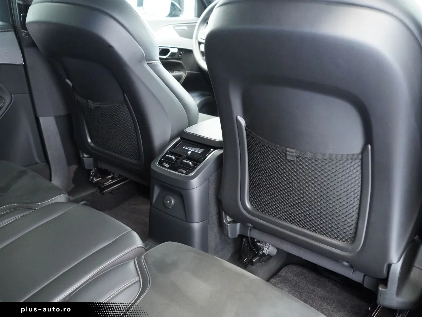 VOLVO XC90 T8 AWD TwinEngine Recharge R Design 7-Sitze