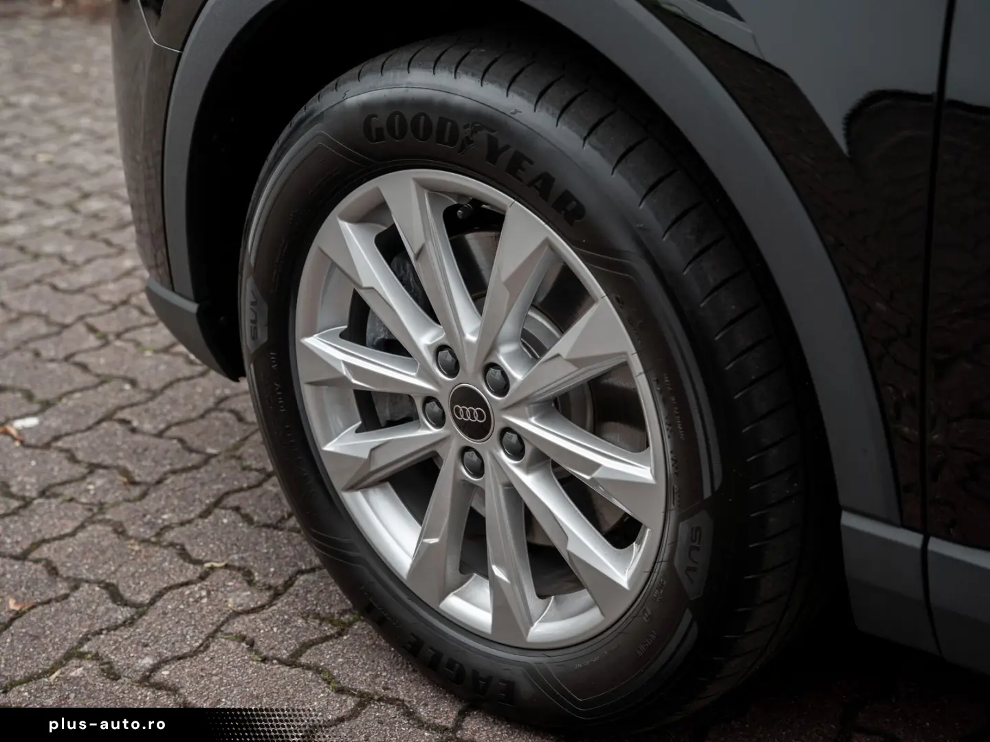 AUDI Q3 45 1.4 TFSI e basis Q3 45 TFSI e basis Pano