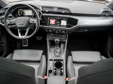 AUDI Q3 45 1.4 TFSI e basis Q3 45 TFSI e basis Pano