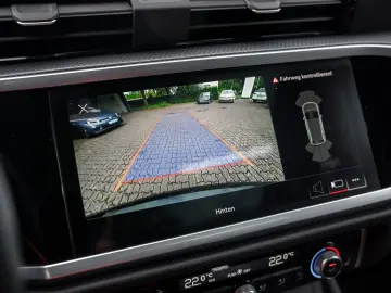 AUDI Q3 45 1.4 TFSI e basis Q3 45 TFSI e basis Pano