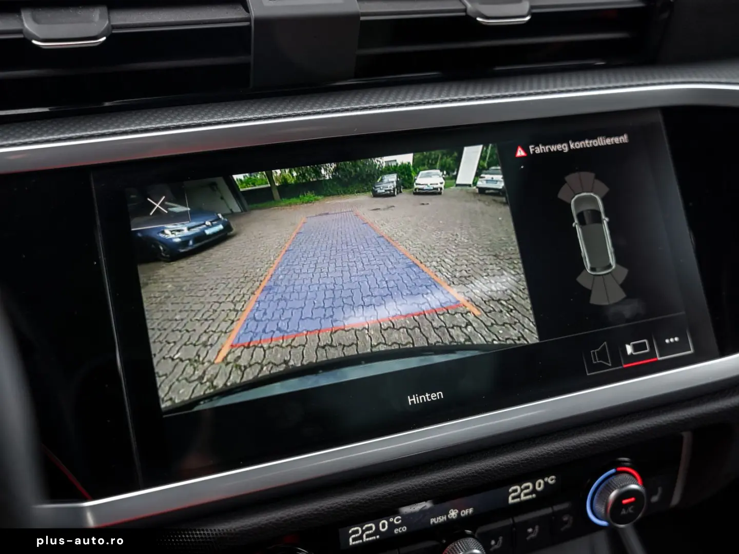 AUDI Q3 45 1.4 TFSI e basis Q3 45 TFSI e basis Pano