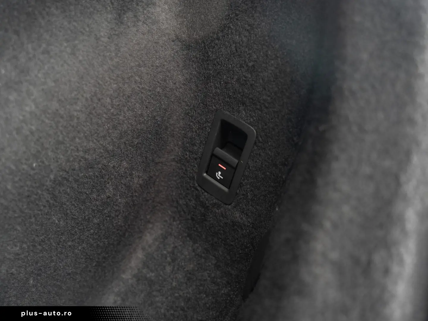 AUDI Q3 45 1.4 TFSI e basis Q3 45 TFSI e basis Pano