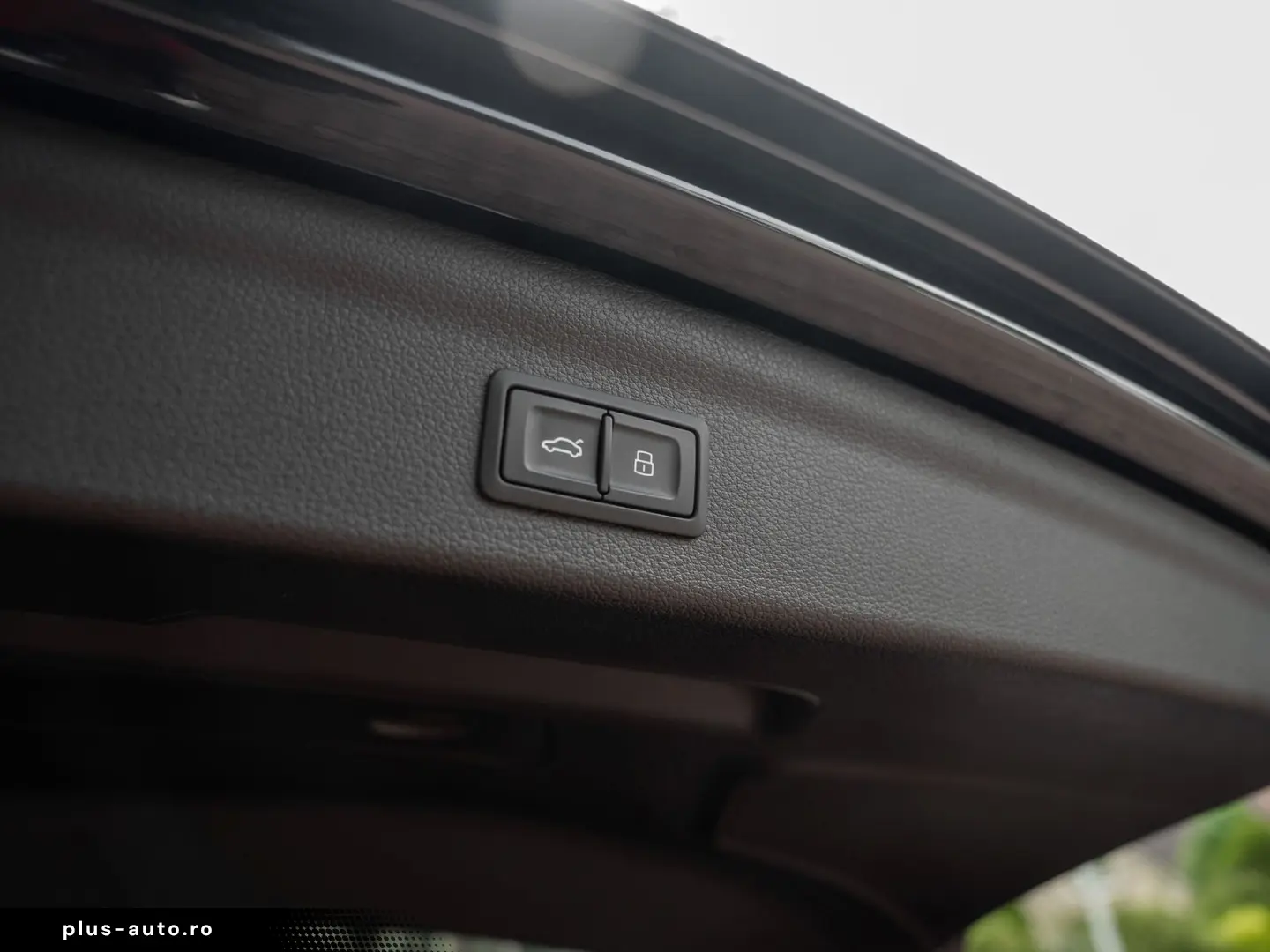 AUDI Q3 45 1.4 TFSI e basis Q3 45 TFSI e basis Pano