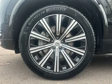 VOLVO XC90 B5 AWD Mild-Hybrid Plus Bright 7-Sitzer ACC