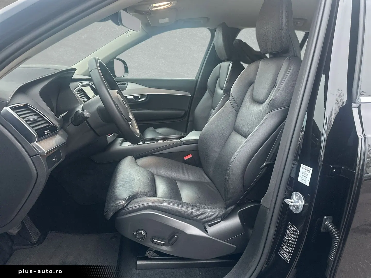 VOLVO XC90 B5 AWD Mild-Hybrid Plus Bright 7-Sitzer ACC