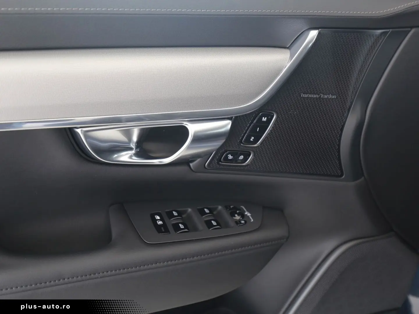 VOLVO V90 T6 Plus Dark Recharge Plug-In Hybrid AWD