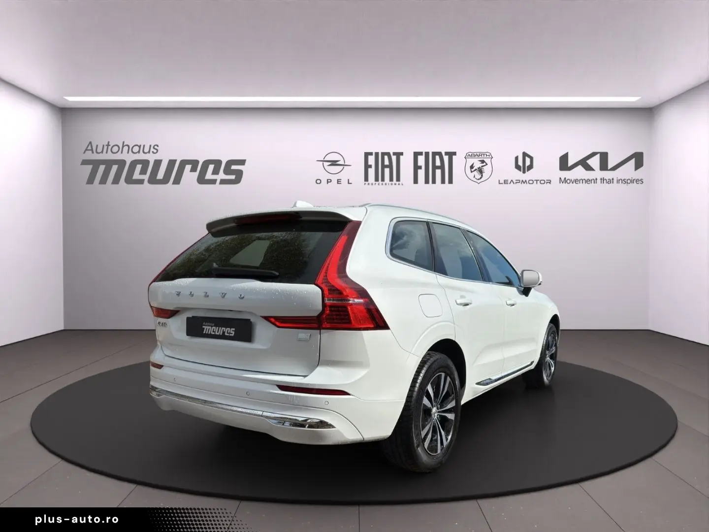 VOLVO XC60 Recharge T6 Twin Engine Core Plug-In Hybrid