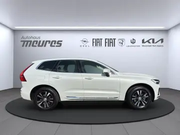 VOLVO XC60 Recharge T6 Twin Engine Core Plug-In Hybrid
