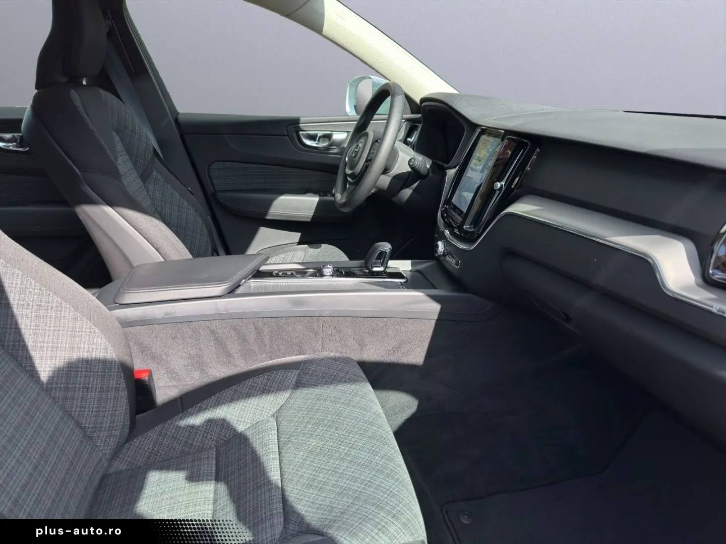 VOLVO XC60 Recharge T6 Twin Engine Core Plug-In Hybrid