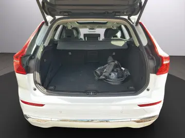 VOLVO XC60 Recharge T6 Twin Engine Core Plug-In Hybrid