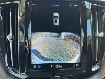 VOLVO XC60 Recharge T6 Twin Engine Core Plug-In Hybrid