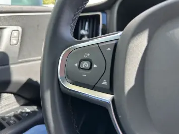 VOLVO XC60 Recharge T6 Twin Engine Core Plug-In Hybrid