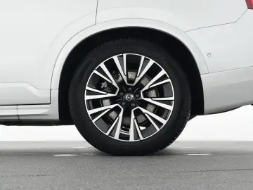 VOLVO XC90 T8 Recharge AWD Ultimate Dark 20  AHK 360