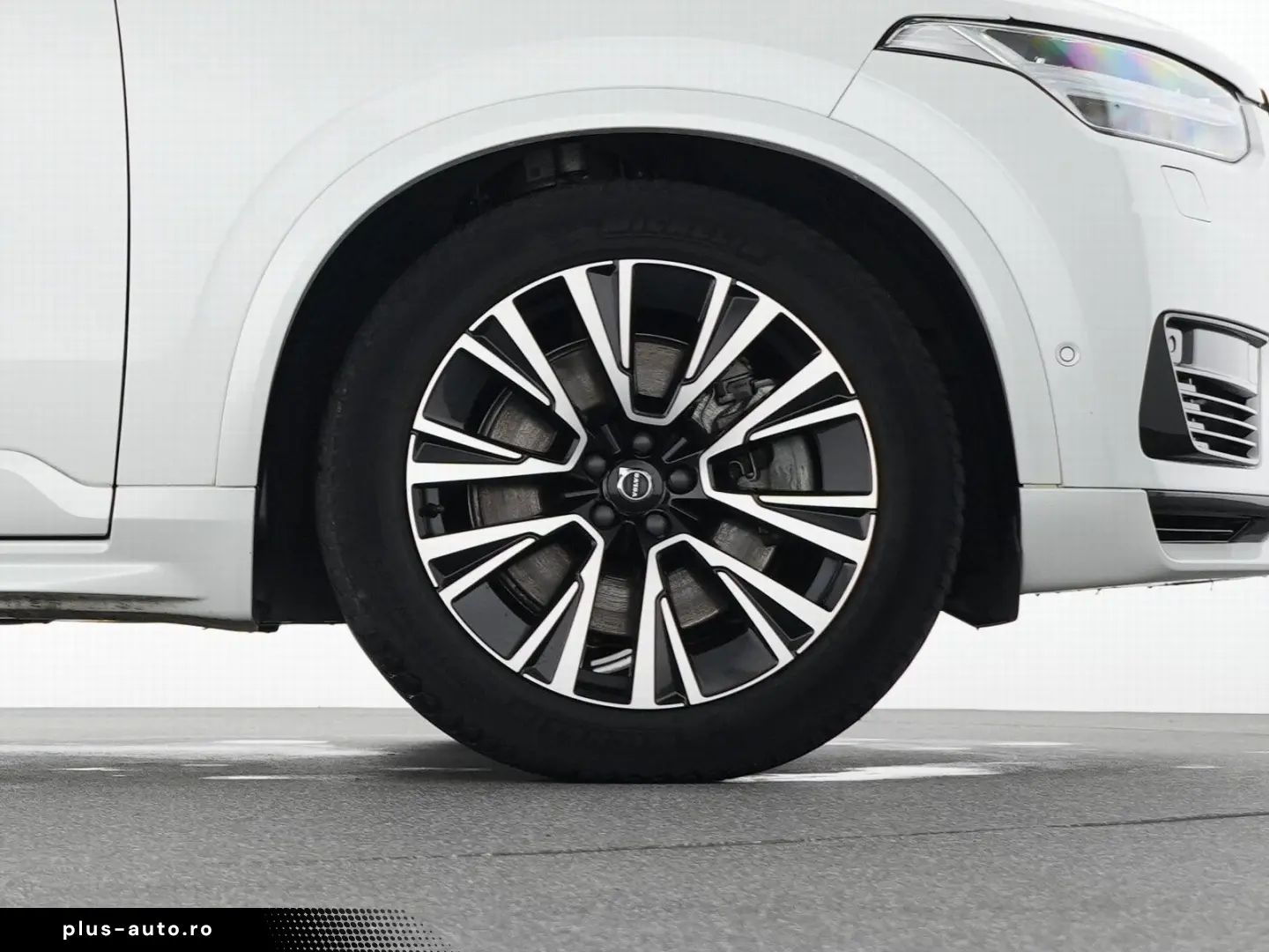 VOLVO XC90 T8 Recharge AWD Ultimate Dark 20  AHK 360