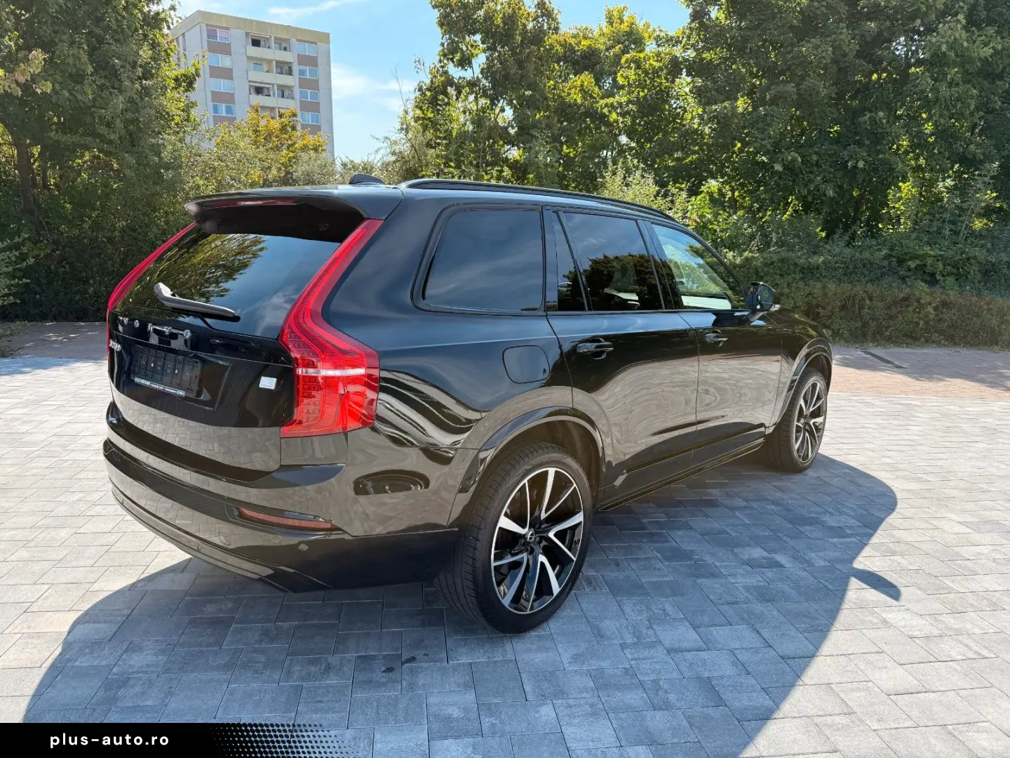VOLVO XC90 T8 AWD PLUS DARK AHK CAM PANO BEL.SITZE HK