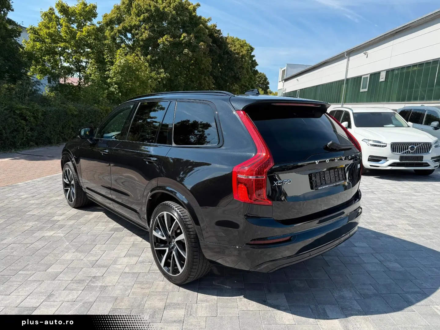 VOLVO XC90 T8 AWD PLUS DARK AHK CAM PANO BEL.SITZE HK