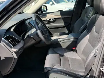 VOLVO XC90 T8 AWD PLUS DARK AHK CAM PANO BEL.SITZE HK