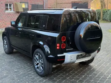 LAND ROVER Defender 110 XS Edition Pano LED AHK Garantie
