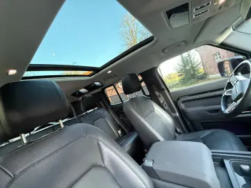 LAND ROVER Defender 110 XS Edition Pano LED AHK Garantie