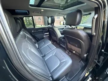 LAND ROVER Defender 110 XS Edition Pano LED AHK Garantie