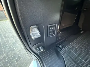 LAND ROVER Defender 110 XS Edition Pano LED AHK Garantie