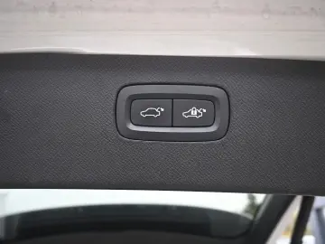 VOLVO XC90 B5 D AWD Bright STDHZG 360  ACC AHK