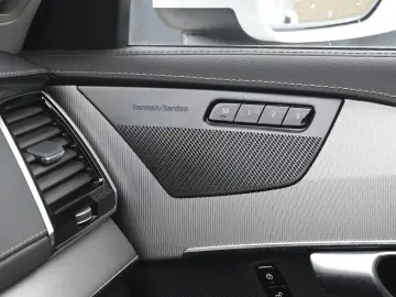 VOLVO XC90 B5 D AWD Bright STDHZG 360  ACC AHK