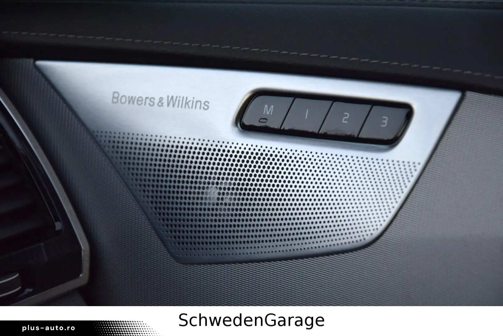 VOLVO XC90 T8 Plus Dark Recharge AWD Bowers&Wilkins
