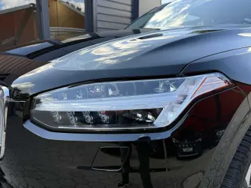 VOLVO XC 90 T8 Core Recharge Plug-In Hybrid AWD