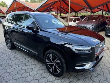 VOLVO XC 90 T8 Core Recharge Plug-In Hybrid AWD