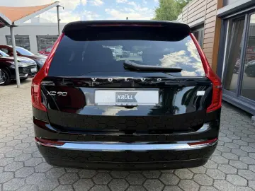 VOLVO XC 90 T8 Core Recharge Plug-In Hybrid AWD