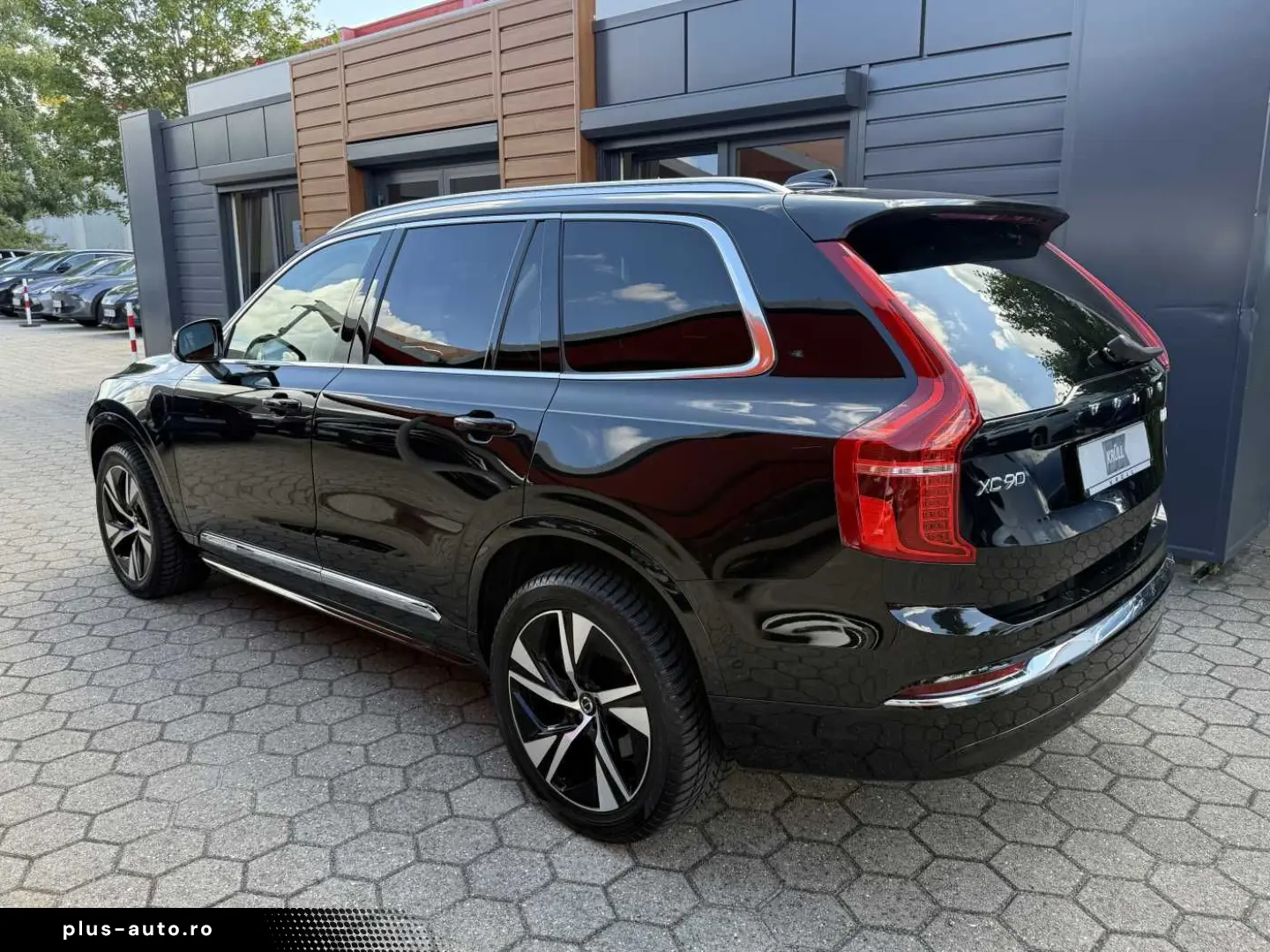 VOLVO XC 90 T8 Core Recharge Plug-In Hybrid AWD