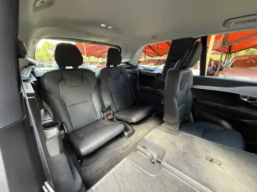 VOLVO XC 90 T8 Core Recharge Plug-In Hybrid AWD