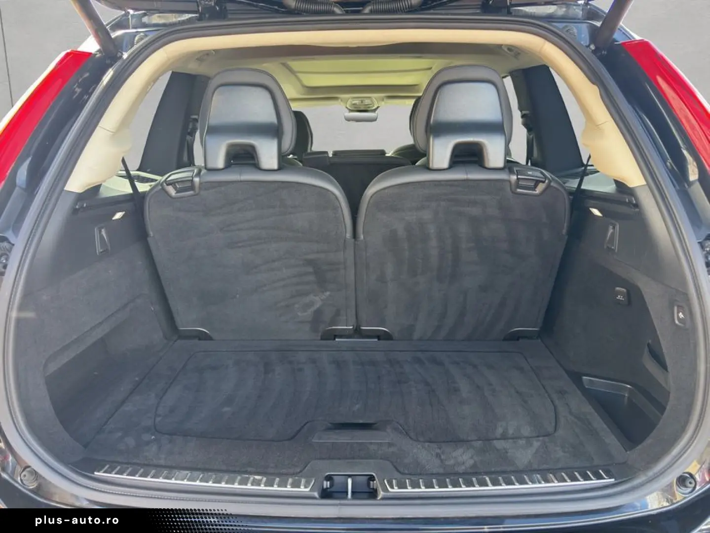 VOLVO XC90 B5 AWD Plus-Bright 7S Glasd Standh 360 Lede