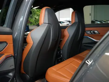 BMW M3 Comp. RWD CERAMIC MERINO LASER 76.240€ NETTO