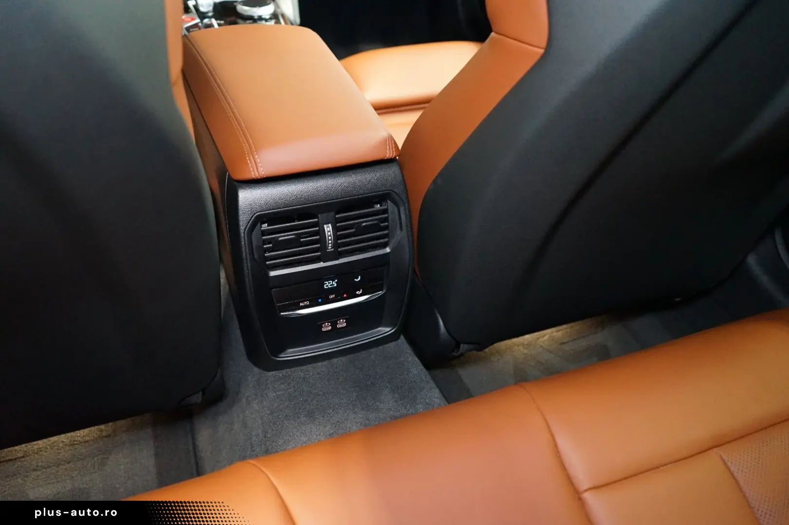 BMW M3 Comp. RWD CERAMIC MERINO LASER 76.240€ NETTO