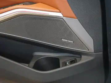 BMW M3 Comp. RWD CERAMIC MERINO LASER 76.240€ NETTO