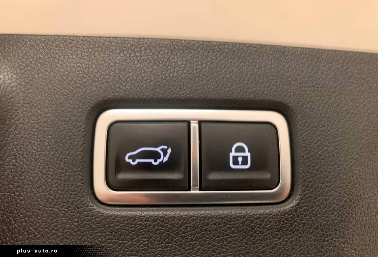 KIA Sorento Platinum 4WD Hybrid LED