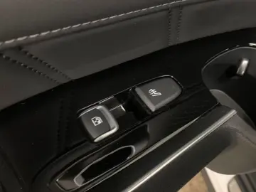 KIA Sorento Platinum 4WD Hybrid LED