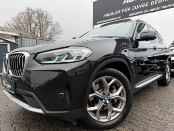 BMW X3 xDr30e xLine PANO Laser HUD Leder KeyGO 4xSHZ