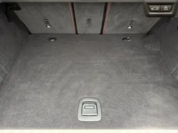 BMW X3 xDr30e xLine PANO Laser HUD Leder KeyGO 4xSHZ