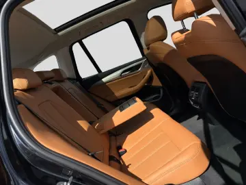 BMW X3 xDrive30e Head-Up Navi Pano E.Sitze Memo. SHZ