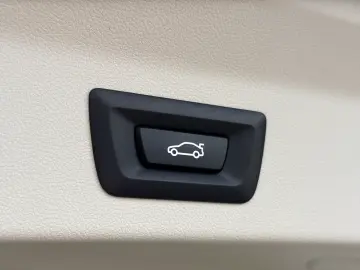 BMW X3 xDrive30e Head-Up Navi Pano E.Sitze Memo. SHZ