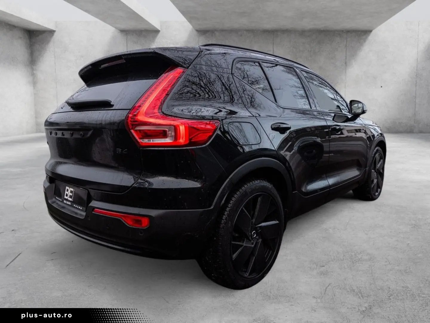 VOLVO XC40 B4 Ultra Black Edition AHK ACC 360