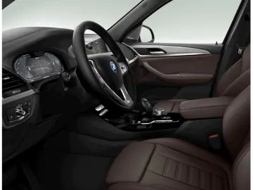 BMW X3 Impressive PANO AHK HUD 360  LED ACC W-LAN